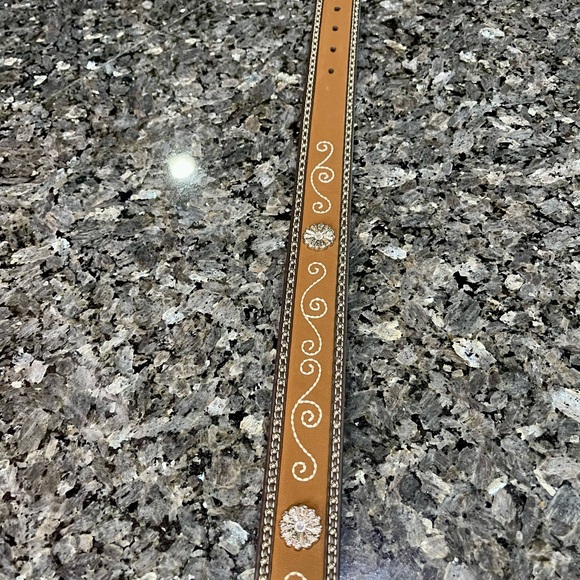 Nocona Brown Western Belt with Ornate Silver Studded Buckle XL NWT - Picture 5 of 8